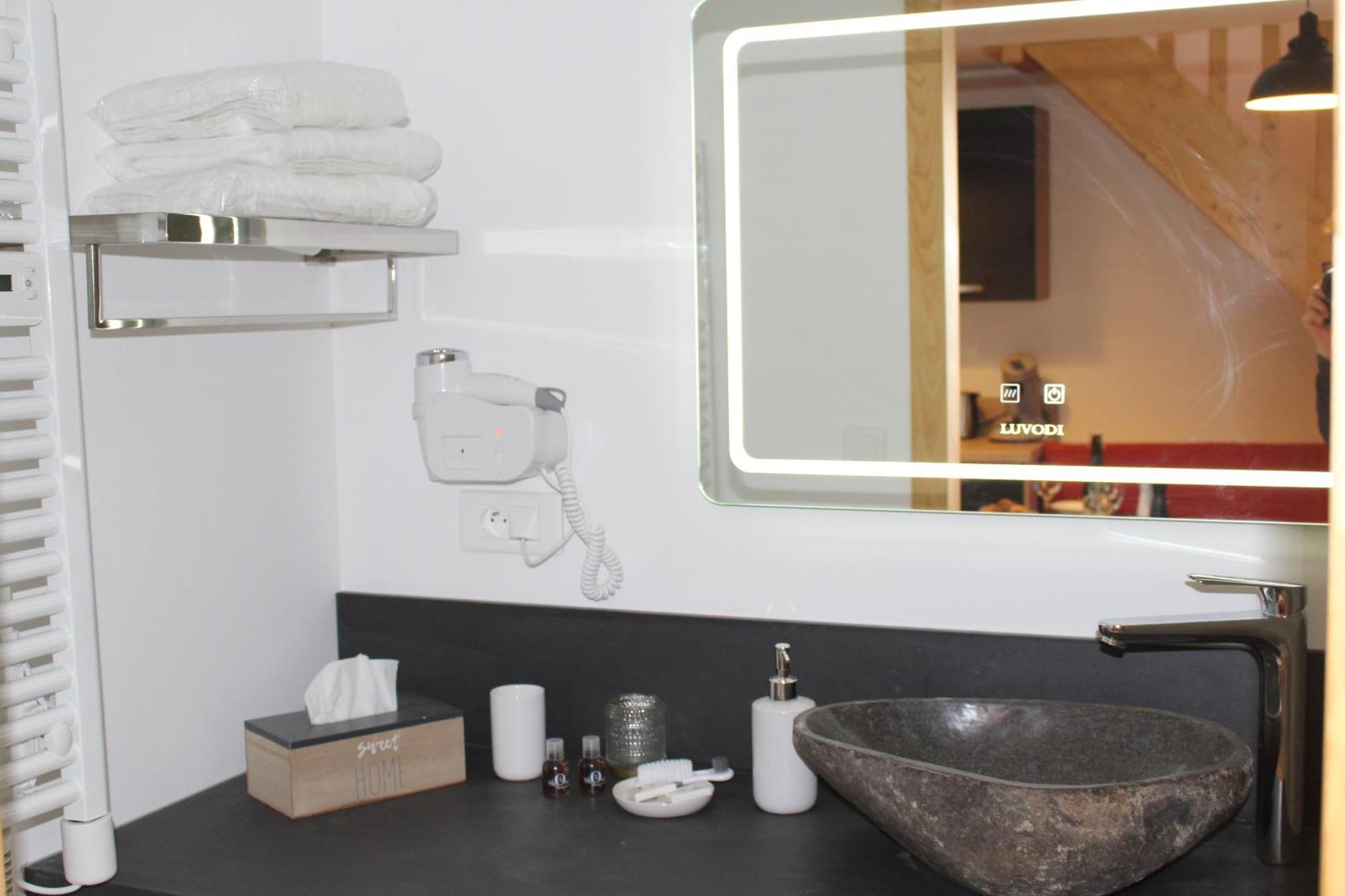 Gite Merlin Spa Privatif Et Sauna Trélévern Dış mekan fotoğraf