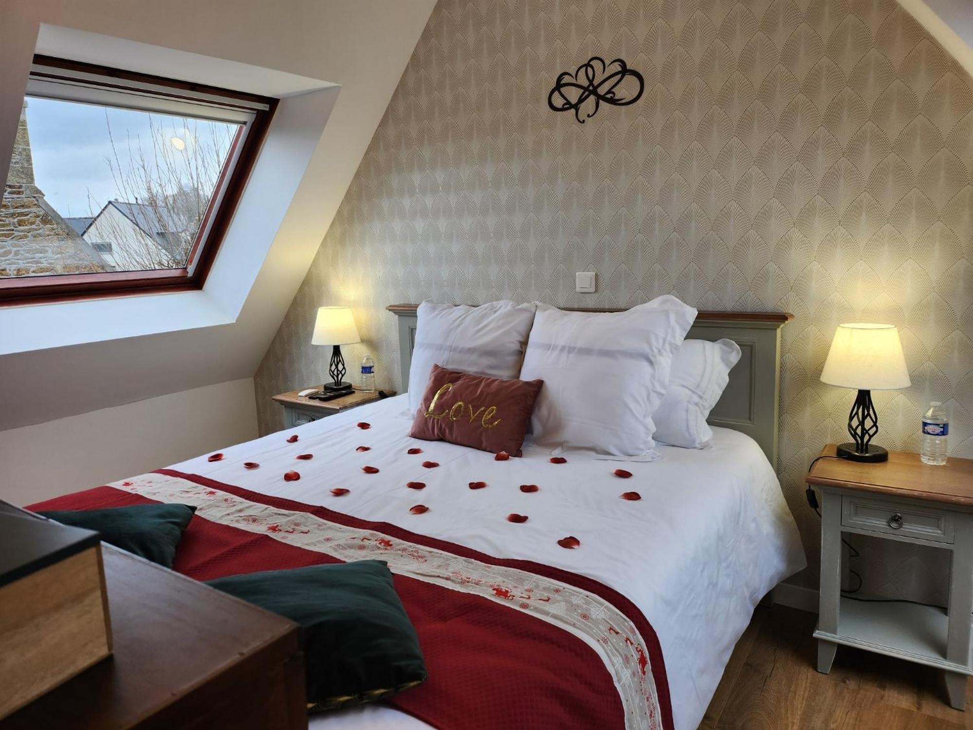 Gite Merlin Spa Privatif Et Sauna Trélévern Dış mekan fotoğraf