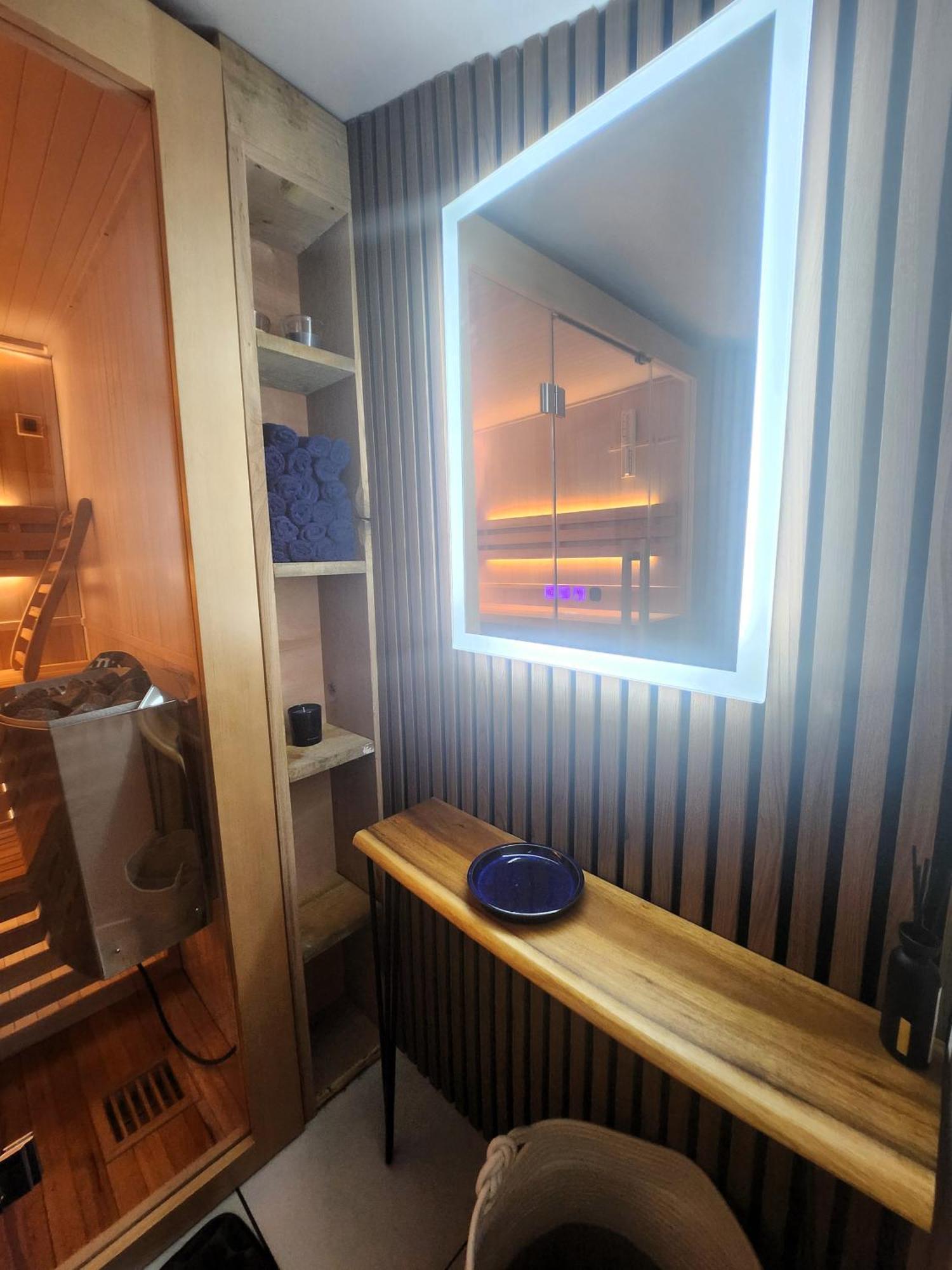 Gite Merlin Spa Privatif Et Sauna Trélévern Dış mekan fotoğraf
